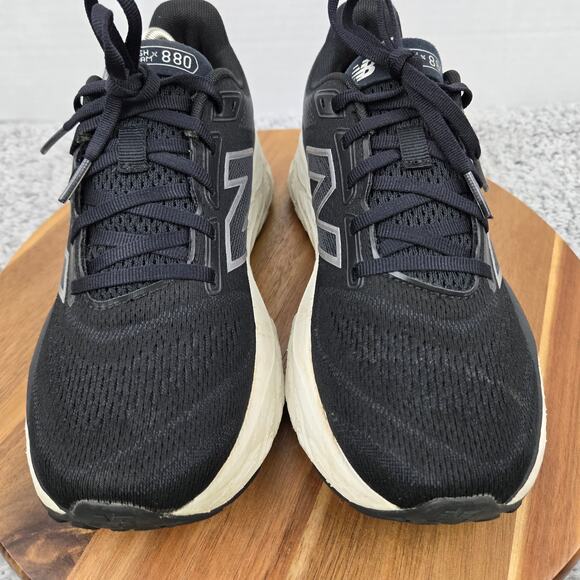 New Balance Women 9B Fresh Foam X 880v14 Black White Daily Gym Road Running Shoe - Picture 6 of 13